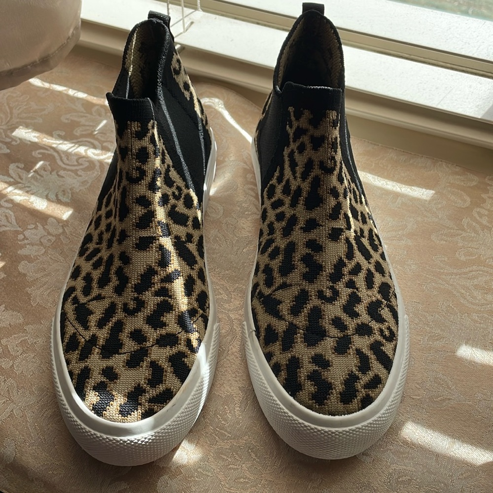 Jelly pop shoes